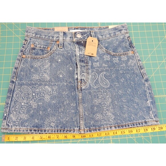 Levi's Icon Skirt Size 26 Blue Paisley Print Mid Rise Denim NWT 5 Pocket Cotton - Picture 5 of 16